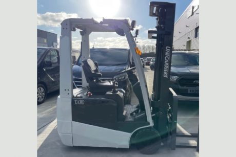 Nissan 1800 kg 3 wheel Electric Forklift