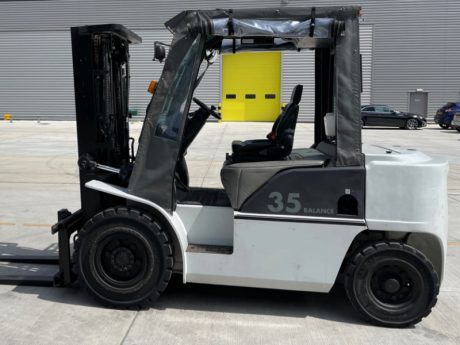 Nissan FD35 Diesel